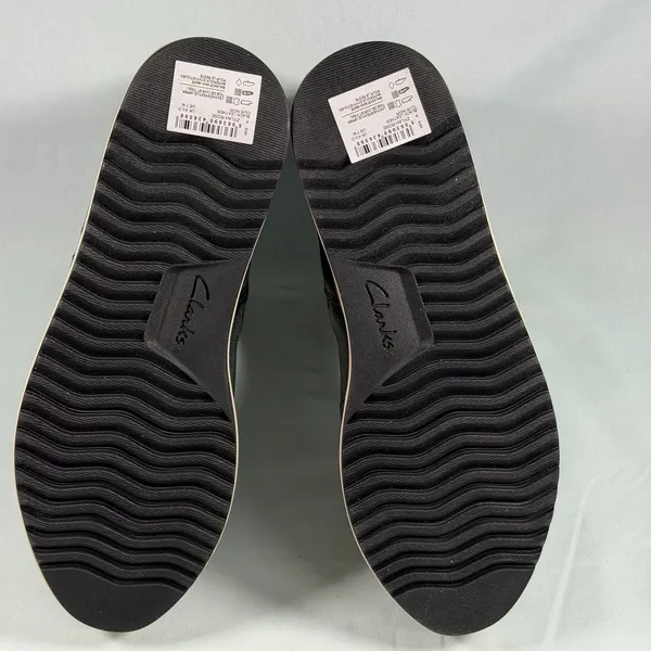 Clarks Collection Size-7M‎ Womens Zylah Rose Chelsea Boot Black Leather - Image 4