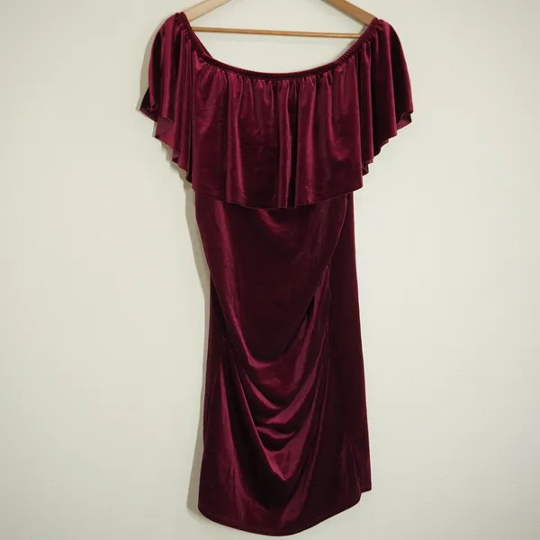 My Bump Maternity Size Medium Velvet Off Shoulder Ruffle Dress Burgundy Bodycon - Image 4