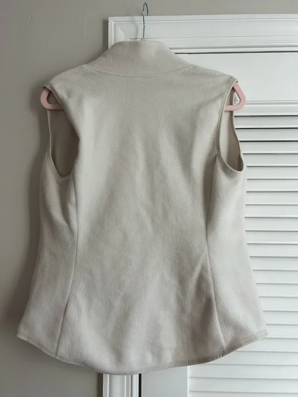 Old navy vest - Image 2