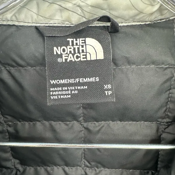 The North Face Women's ThermoBall Eco Snow Triclimate Black/Gray Size XS‎ - Image 3