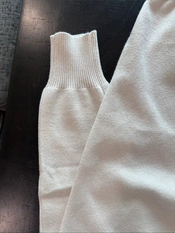 Abercrombie & Fitch Cream Fleece Jogger Pants - Image 4