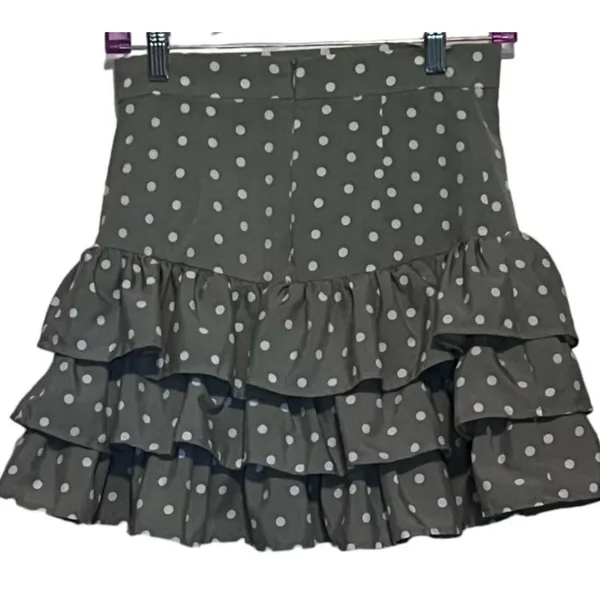 Shein Women's Green White Dot Skirt Ruffles Size S 16 1/2" Long x 13"‎ Waist - Image 2