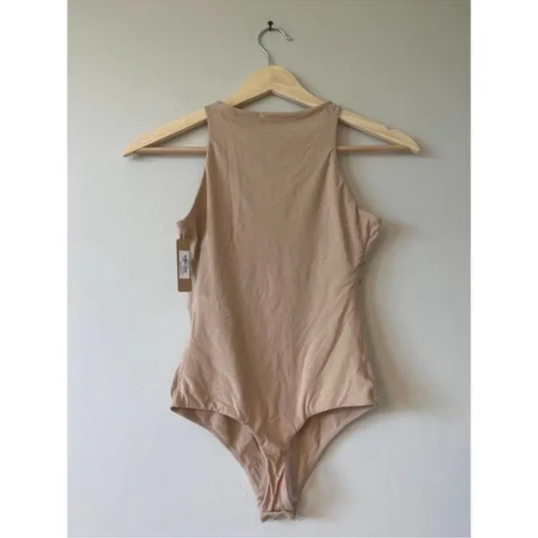 Skims (G14) Sleeveless Fits Everybody High Neck Bodysuit Women's SAND NWT SMALL - Image 2