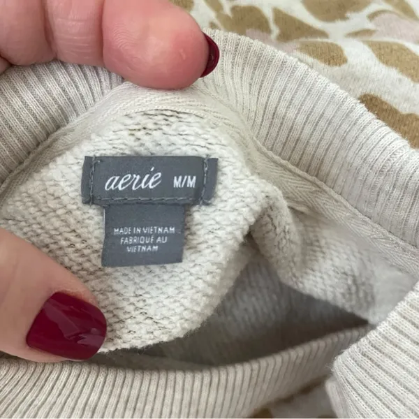 AERIE Women's Oversized Leopard Print Crewneck Sweatshirt Medium |‎ EUC - Image 8