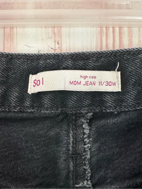 SO Black High Rise Distressed Raw Hem Ankle Length Mom Jeans Size 11/30 - Image 14