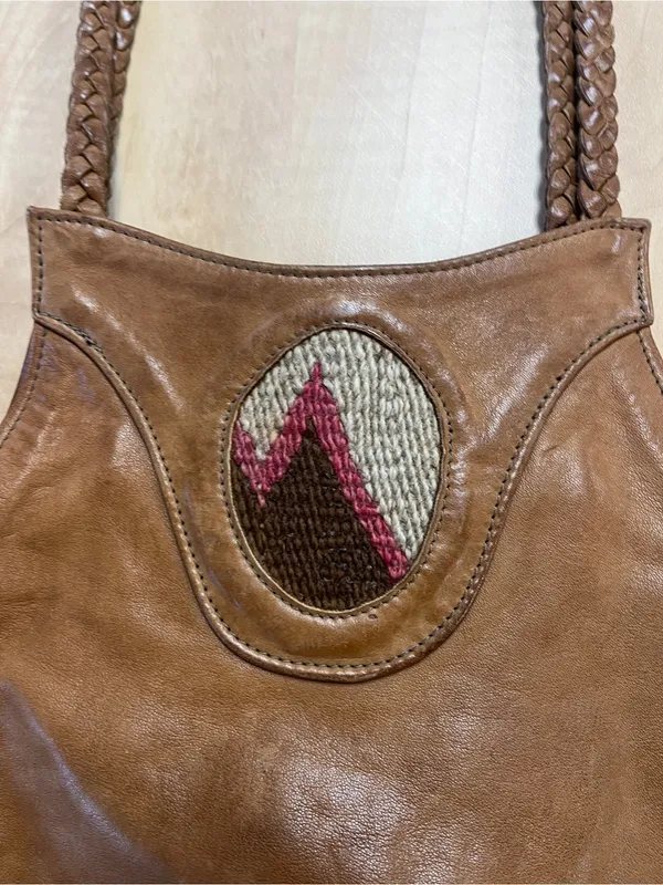 Vintage Leather Hobo Shoulder Bag W/ Woven Strap & Central Tapestry Inset - Image 4