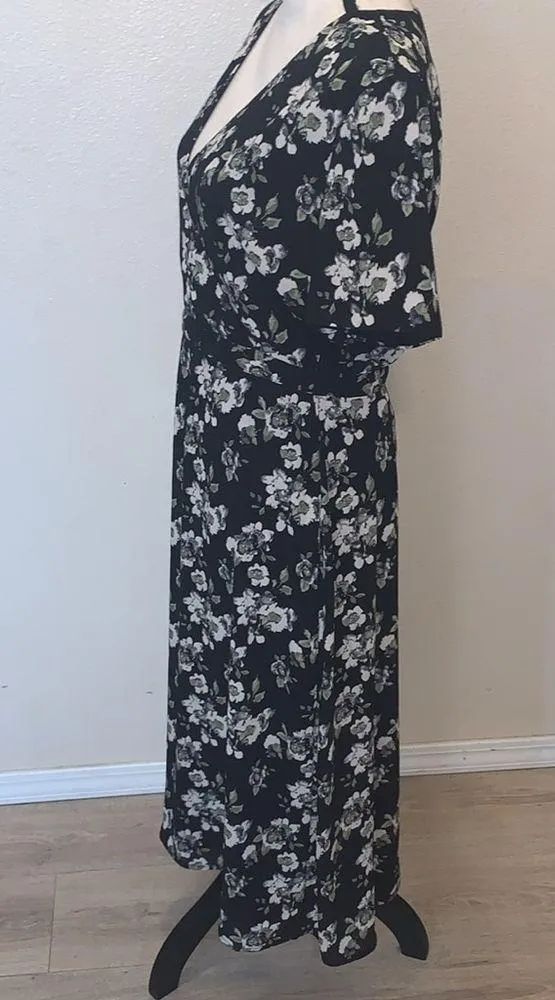 Downeast black grey floral criss cross v-neck maxi dress - Image 5