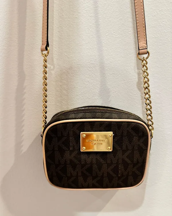 Michael Kors Jet Set Crossbody - Image 2