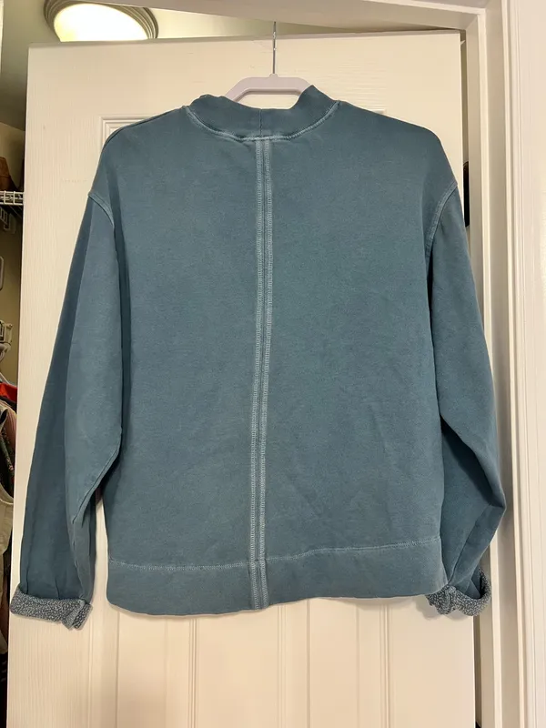 Old Navy Crewneck Blue Sweater Oversized - Image 2