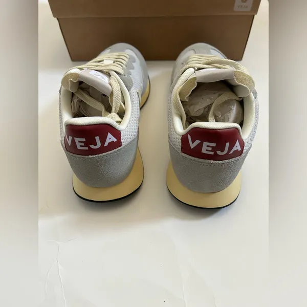 Veja RIO BRANCO II ALVEOMESH LIGHT GREY PIERRE MARSALA sz 6 - Image 5