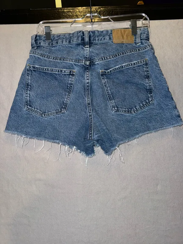Cotton on Jean shorts - Image 4
