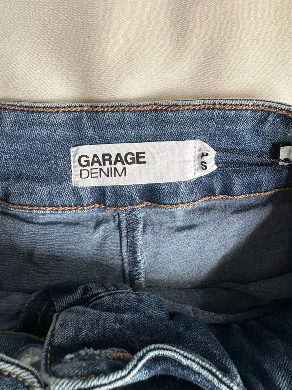Garage skort - Image 4