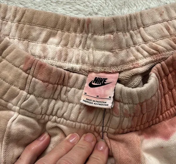 Nike (NWT) Loose Fit Tie Dye Cuffed Sweatpants in Dusty Orange, Medium - Image 6
