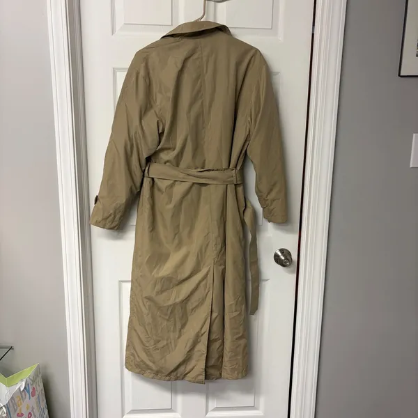 Vintage LL Bean Trench Coat Womens Medium Tan Khaki Belted Zip Out Liner USA - Image 6
