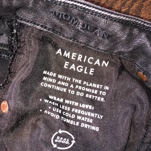 AMERICAN EAGLE Mom Jean in black size 4 regular - Image 5