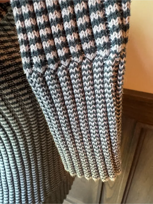 Calvin Klein green striped Ribbed Turtleneck Sweater small - Image 6