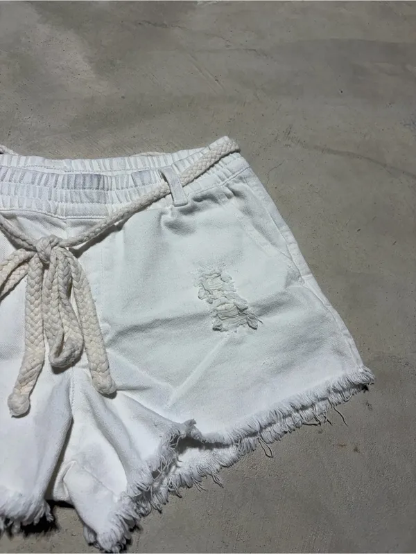 Aerie White Distressed belted denim Shorts XS - Image 3