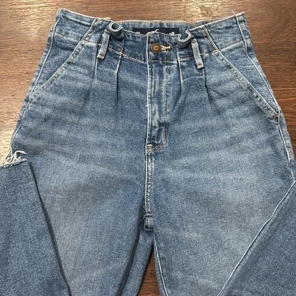 Hollister jeans - Image 2