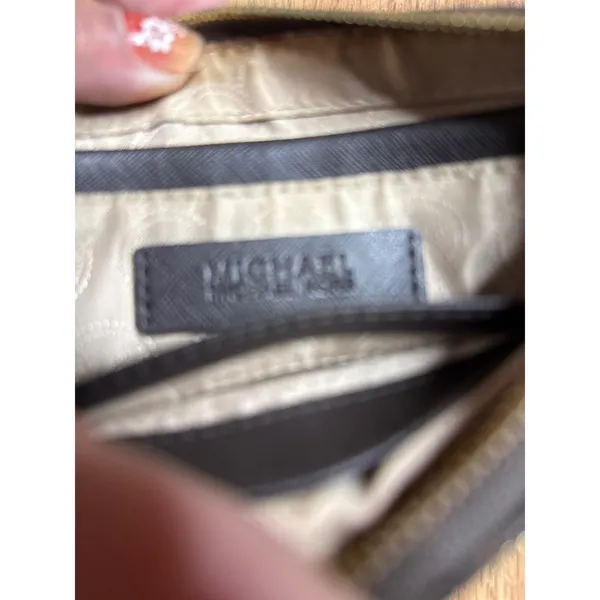 Michael‎ Kors Brown Wristlet Pouch Gold Hardware Front Zip Pocket - Image 6