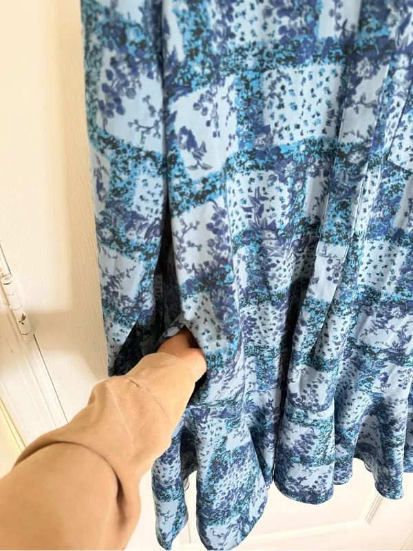 Tuckernuck Callahan Shirt Dress in Trellis Vine Crepe - Image 8