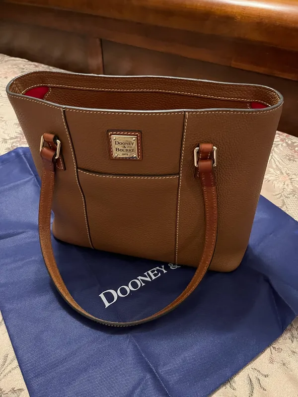 Dooney & Bourke Purse Leather Lexington  - Image 3