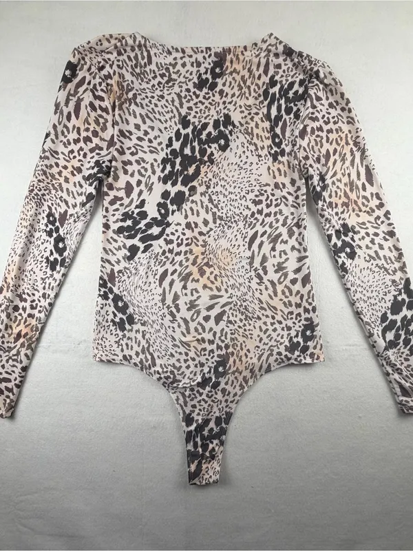 Steve Madden Leopard Print Bodysuit Long Sleeve V Neck Stretch Size M‎ - Image 2