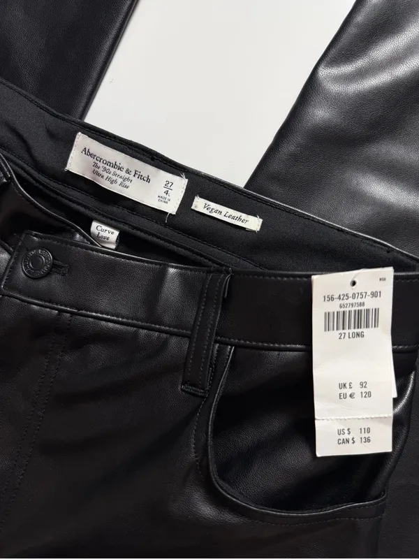 NWT Abercrombie & Fitch 90s Straight Vegan Leather Pants, Black, Size 27/4L - Image 4