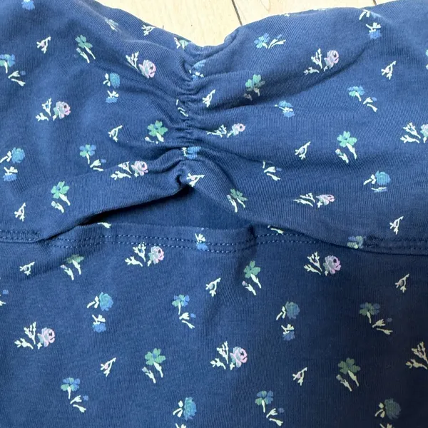 URBAN OUTFITTERS Silence + Noise Tube Crop Top Navy FLoral Size XS Cut Out - Image 4