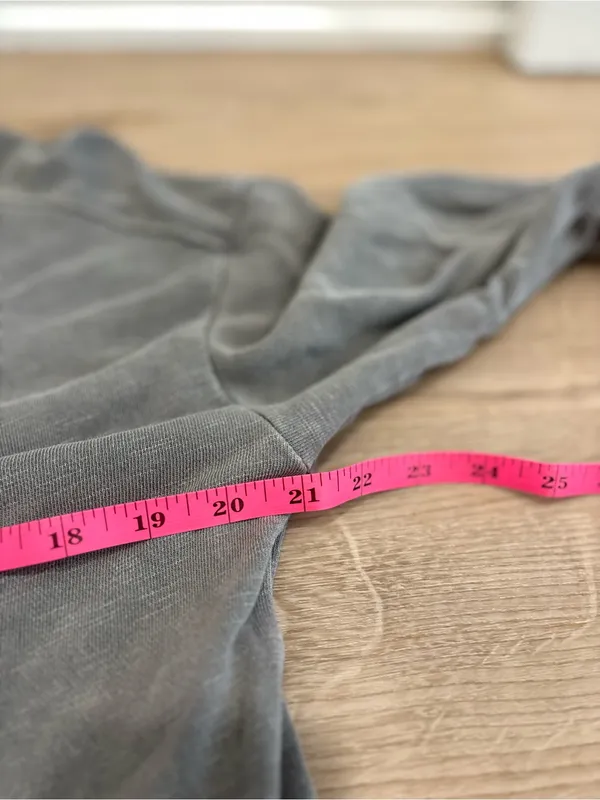 Pilcro by Anthropologie Grey Washed Crewneck Size Meidum - Image 6