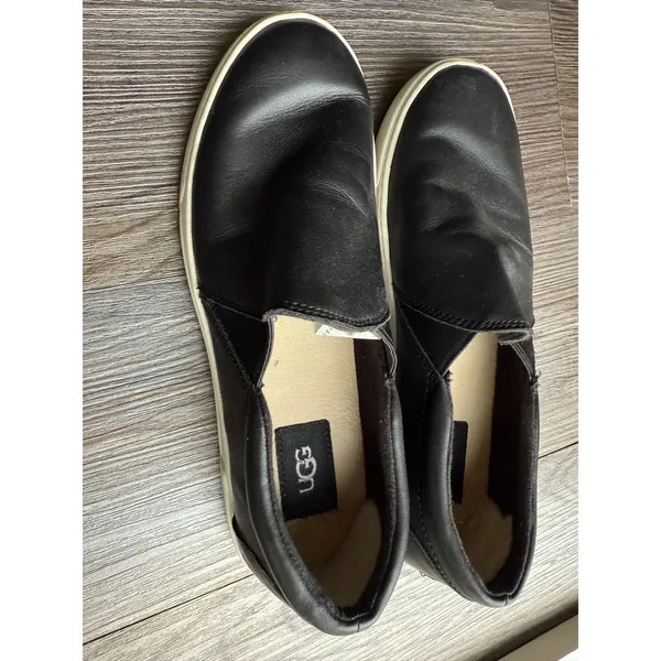 UGG Black‎ Leather Slip On Sneakers Shoes Women's Size 8 - Image 2
