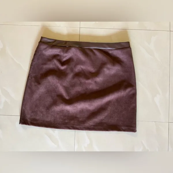 Marc New York Burgundy Velvet Faux Leather mini Skirt XL polyester spandex - Image 11