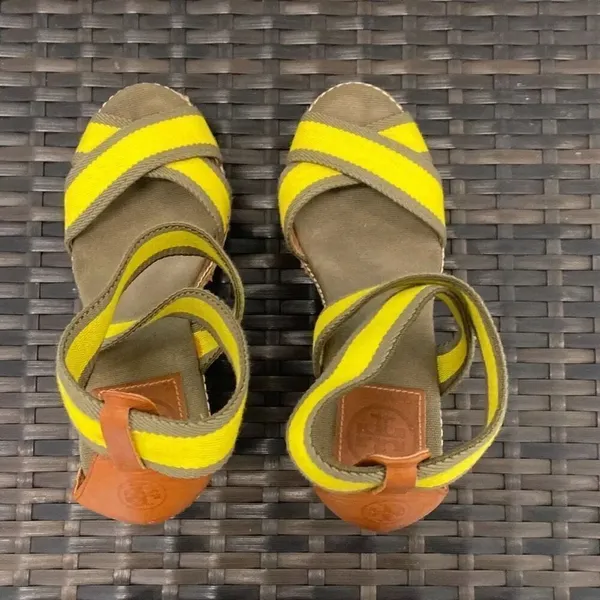 Tory Burch, wedge sandals, size 7 - Image 4