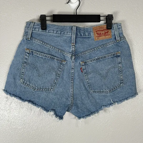 Levi's 501 Original High Rise Medium Wash Distressed‎ Denim Cut Off Shorts Sz 30 - Image 3