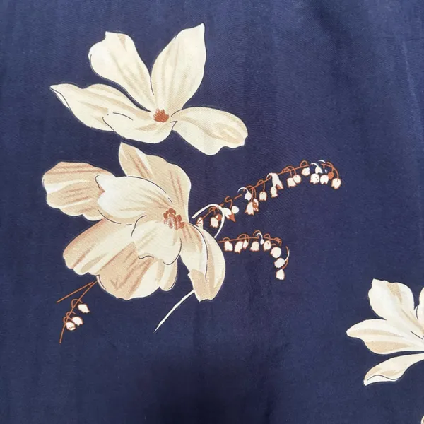 SHEIN Navy and Cream Floral Midi Skirt with Button Accents - Image 3