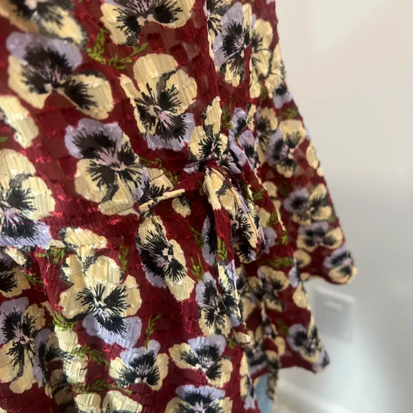 Madewell Side Drawstring Ruffle Hem Top in Viola Floral - Image 7