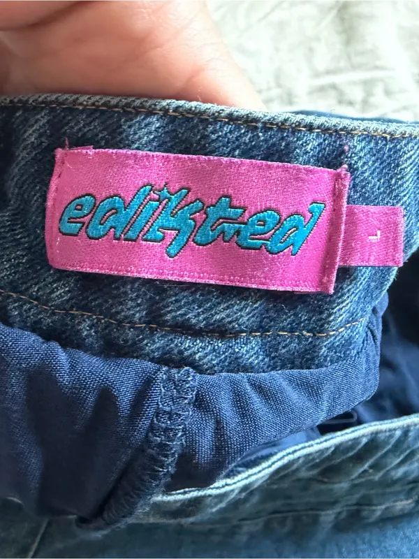 Edikted Anita Denim Mini Skort - Image 4