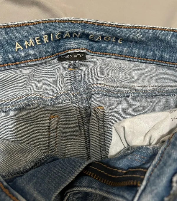 American Eagle Jeans - Image 3