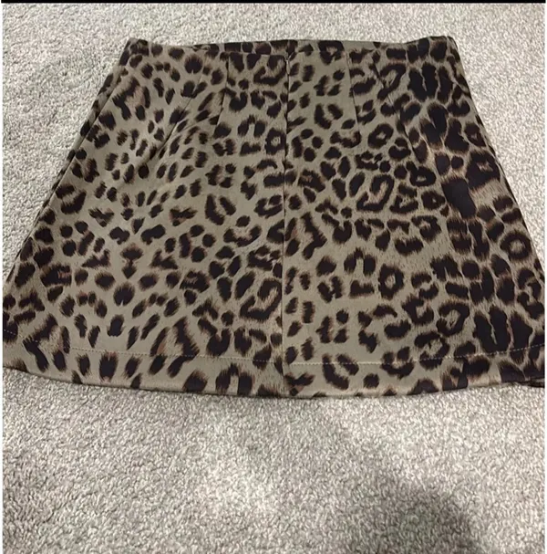 Altar'd State Baara Leopard Skirt - Image 4