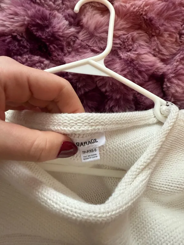 Garage sweater  - Image 2