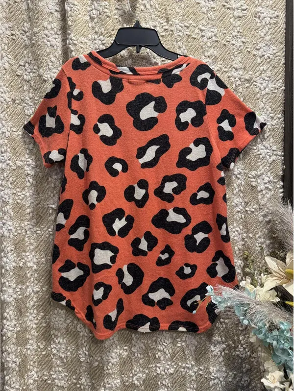 Hemish USA. Wrap V-neck and leopard print. Size L. - Image 4