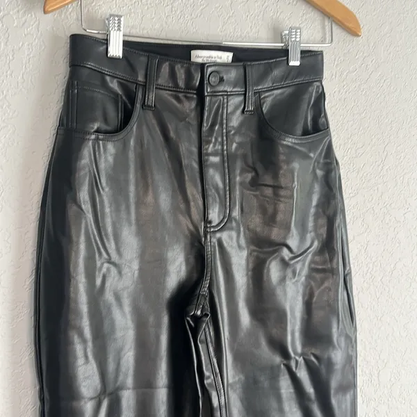 Abercrombie & Fitch Black Vegan Leather 90s Straight Pants Curve Love High Rise - Image 3