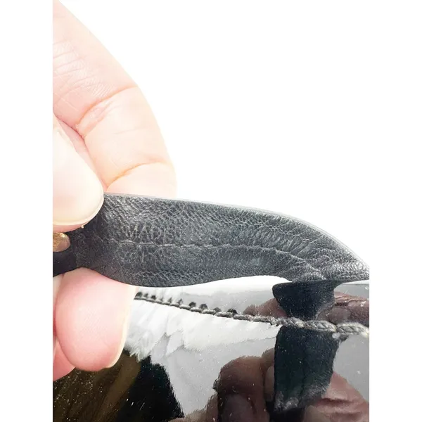 Tory Burch Miller Sandal Black Patent Leather Logo Medallion Thong Flat Size 9 - Image 5