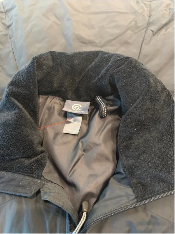 Champion Black Puffer Vest Size XXL - Image 5