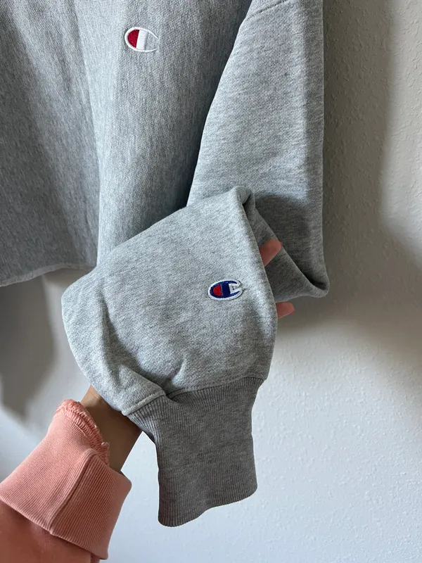 Champion Cropped Crew Neck Sweatshirt - Image 3