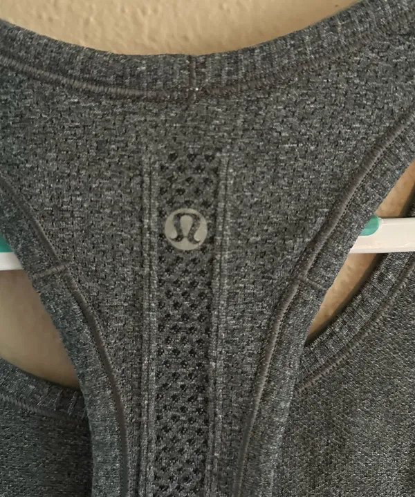 Lululemon Swiftly Tech Racerback Tank Top Heathered Grey "Run For Cheese" - Size 6 - Image 3