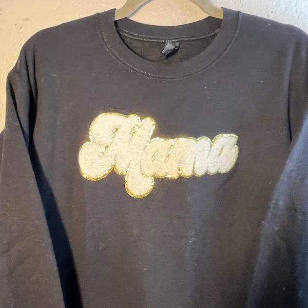 Gildan Black Crew Neck Mama Sweater with Graphic Design SZ S Maternity Cozy - Image 5