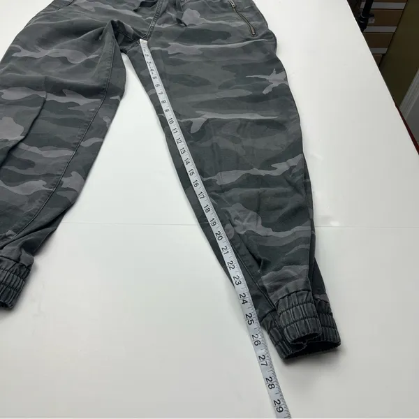 Aritzia TNA‎ Camouflage Mid Rise Gray Grey Jogger Style Cotton Pant Women Medium - Image 7