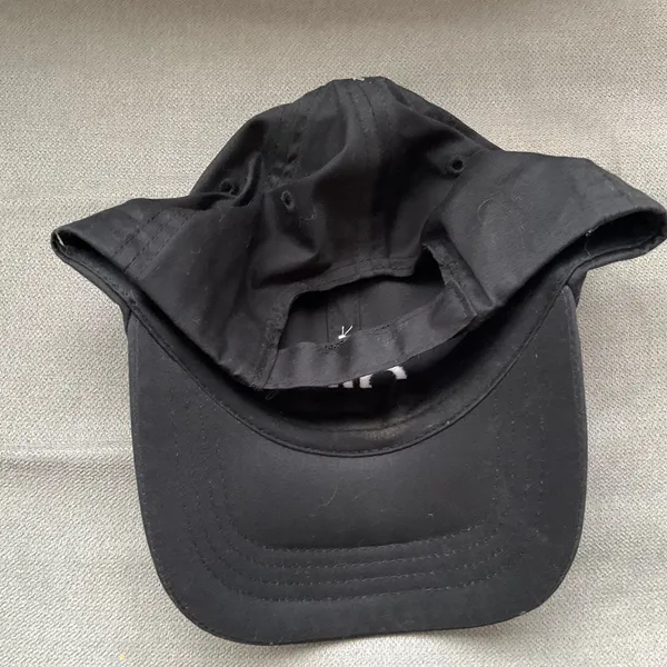 Alo Yoga Off-Duty Cap Black/White - Image 7