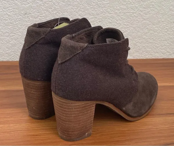TOMS Women’s Lunata Chocolate Brown Suede/Wool Lace Up Booties Size 8 NWT - Image 3
