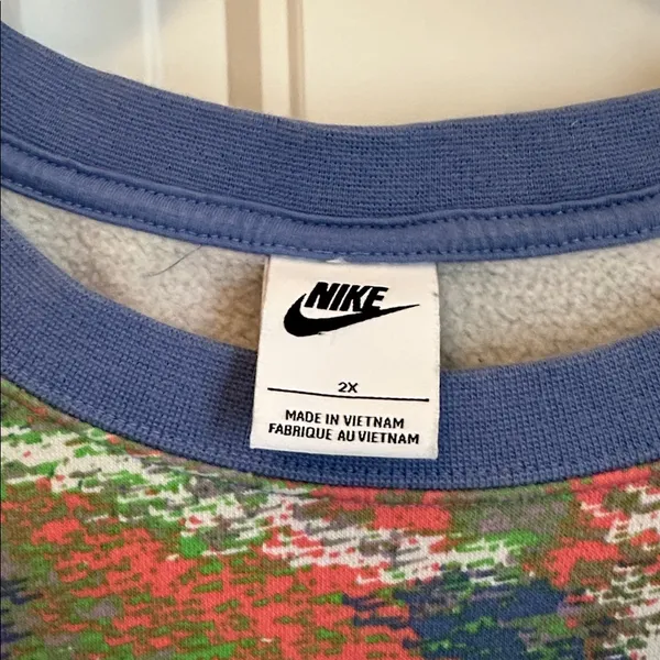 Nike Oversized Crewneck Sweater 2X - Image 2